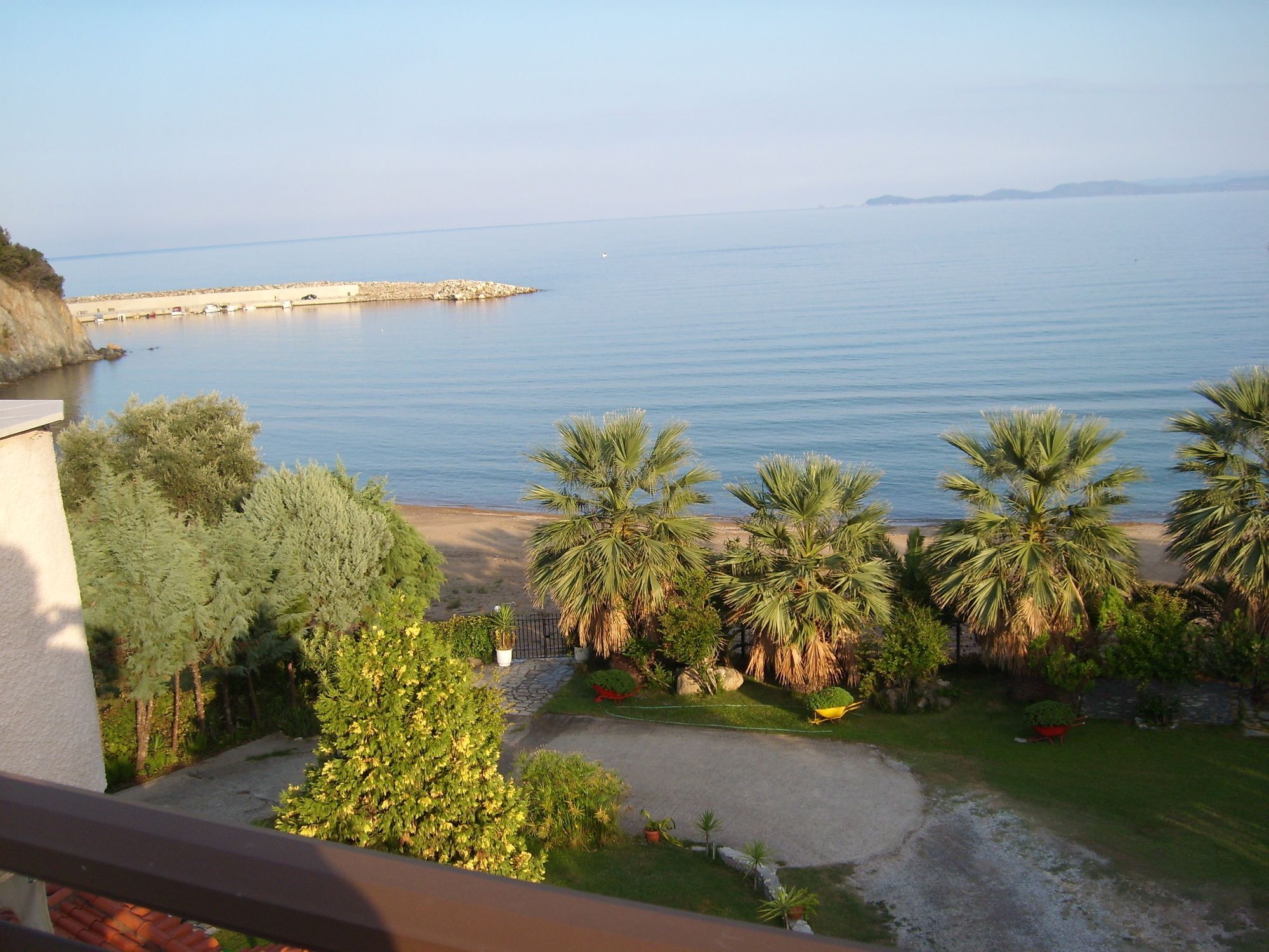 Pension Karvounoskala Стратонион Экстерьер фото